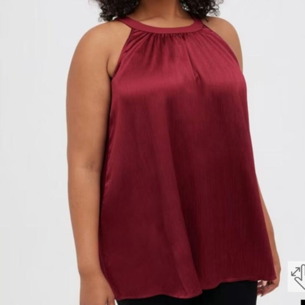 NWT Torrid Shiny Crinkle Gauze Goddess Neck Tank in Rumba Red Romantic Goth